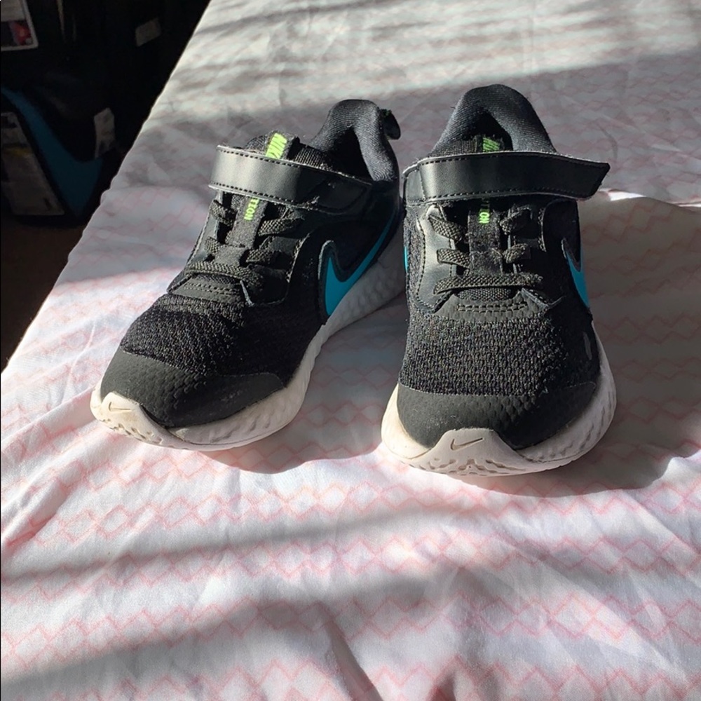 Kids Nike Revolution shoes